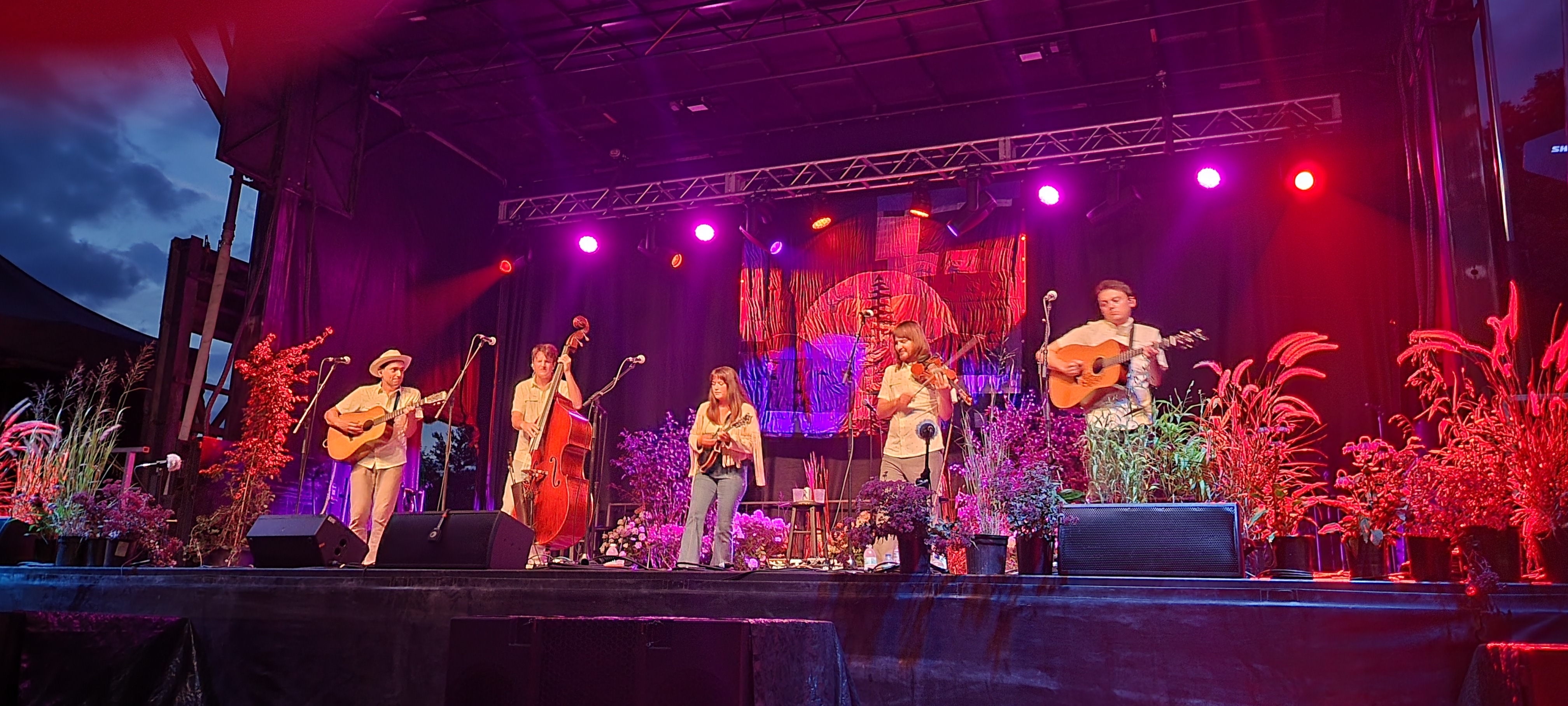 AJLeeAndBlueSummit2024-08-17GreenMountainBluegrassAndRootsFestivalManchesterVT (2).jpg